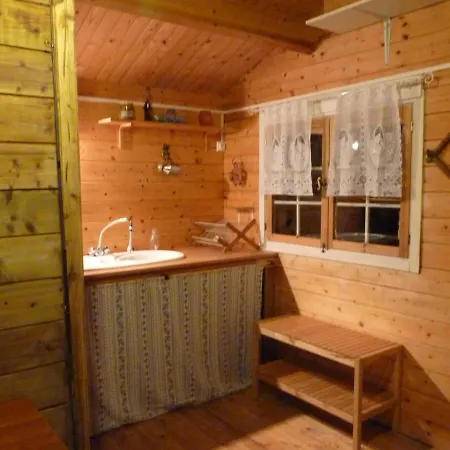 Ferme Peyrot 64 Chalet En Bois Nature Aventure Bien Etre 4 A 5 Personnes Viellesegure